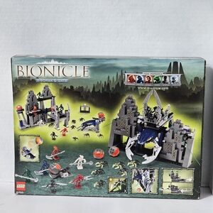 LEGO 8769  Bionicle Visorak's Gate Playset - Black and Gray 2005 (325 Pcs)